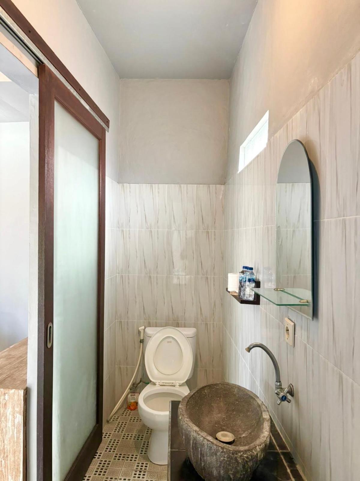 The Lima Home Stay In Canggu Екстер'єр фото