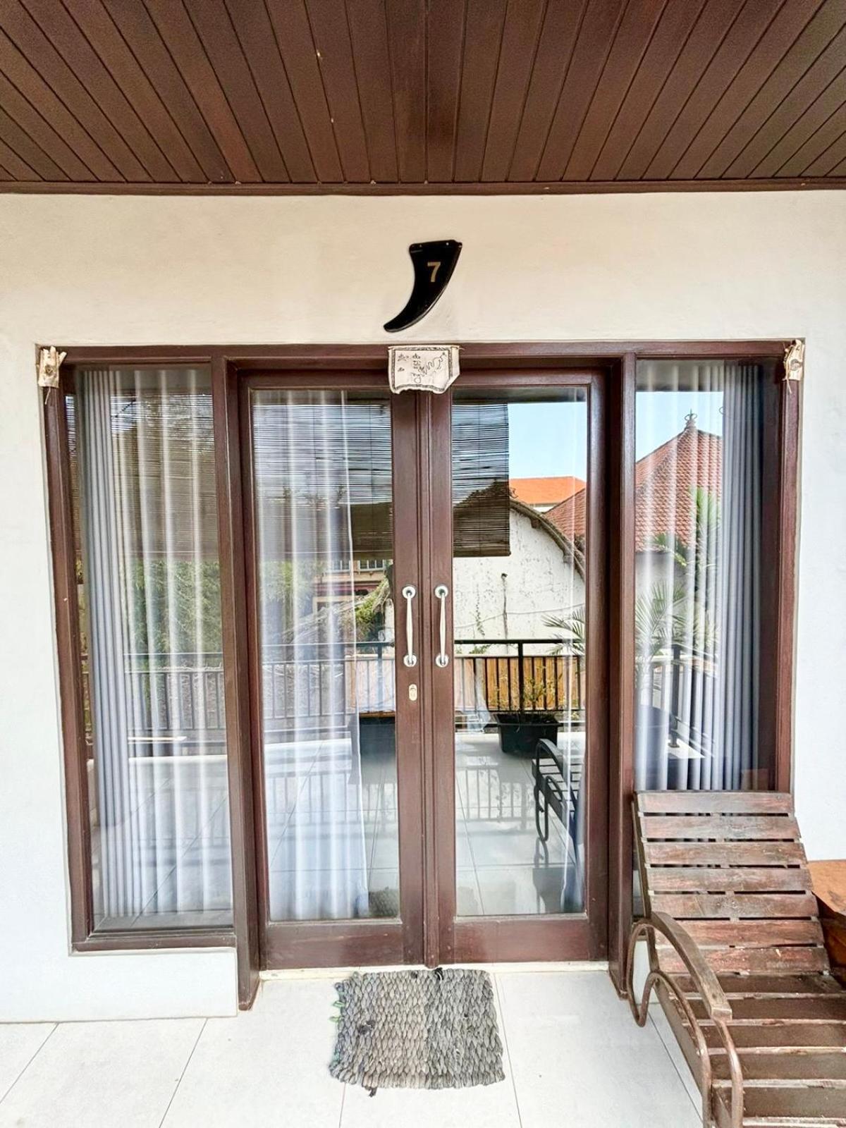 The Lima Home Stay In Canggu Екстер'єр фото